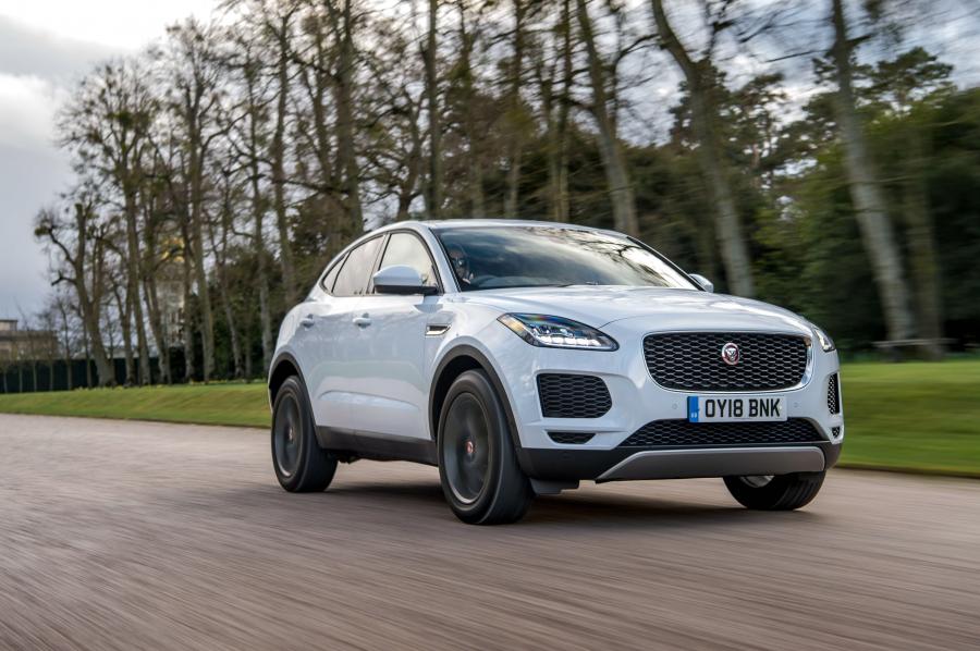  Jaguar E-Pace D150 2018 года  (UK) (фото 23 из 39)